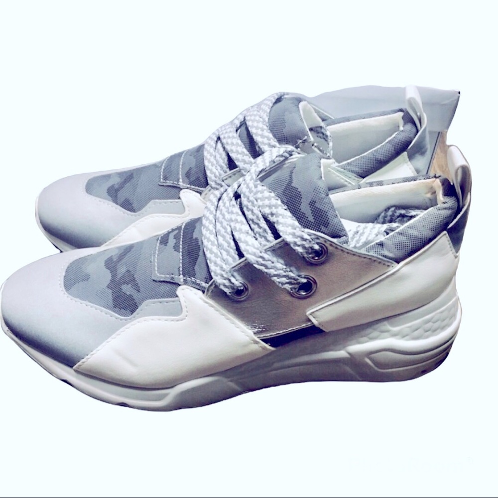 STEVE MADDEN | Gray/White Cliff Sneaker | Sz. 8.5